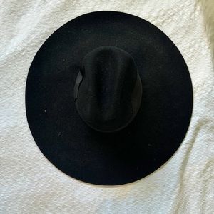 Black felt hat